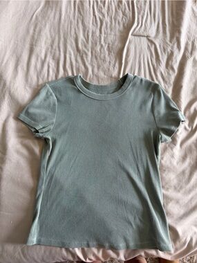 Old Navy Light Sage Ribbed Short Sleeve Tee